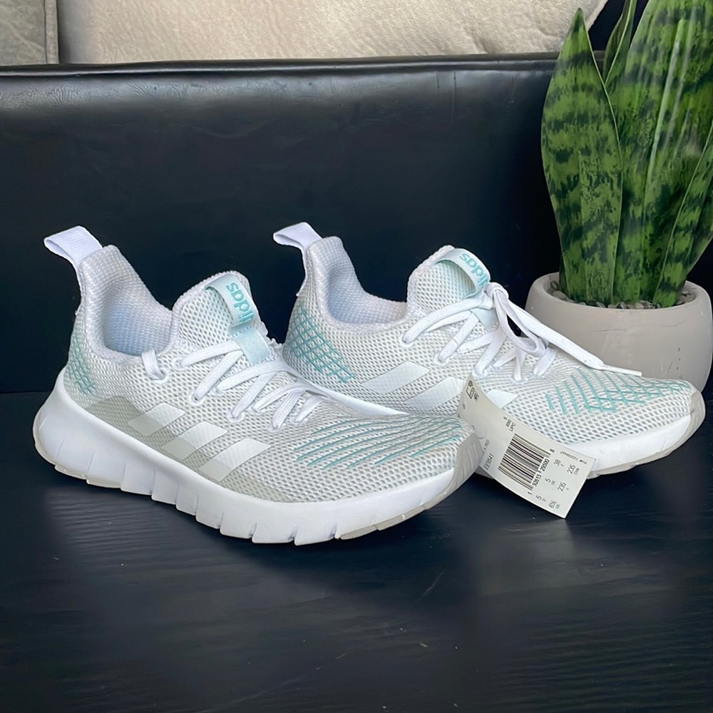 NWT Adidas White and Light Blue Parley athletic Sneakers